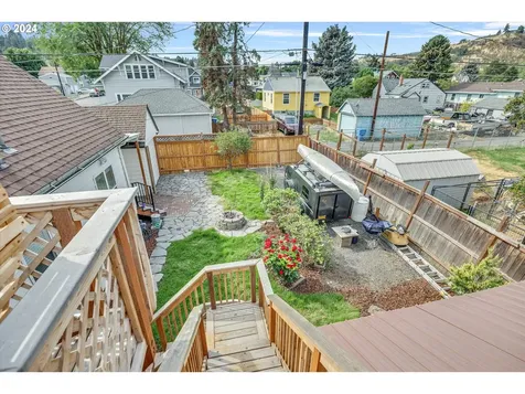 800 W 9th Street The Dalles OR 97058