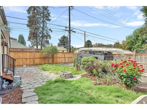 800 W 9th Street The Dalles OR 97058