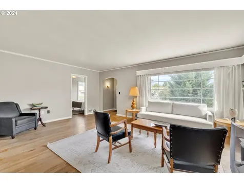 800 W 9th Street The Dalles OR 97058