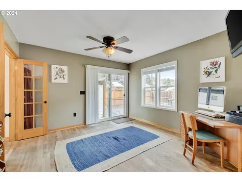 800 W 9th Street The Dalles OR 97058