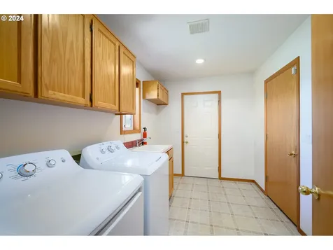 48420 Sw Hebo Road Grand Ronde OR 97347