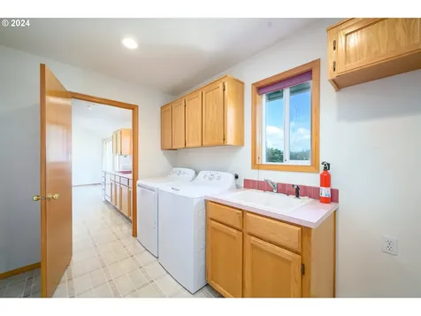 48420 Sw Hebo Road Grand Ronde OR 97347