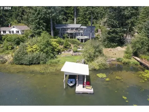 83569 Clear Lake Road Florence OR 97439