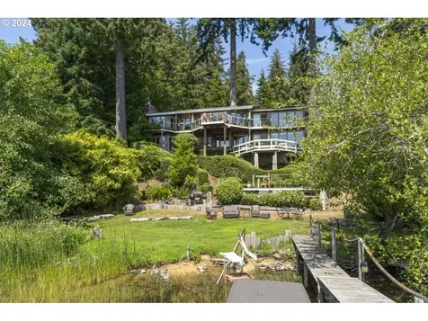 83569 Clear Lake Road Florence OR 97439