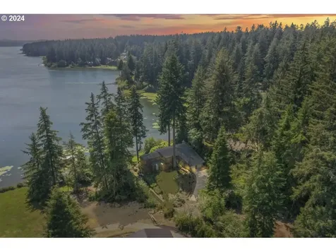 83569 Clear Lake Road Florence OR 97439