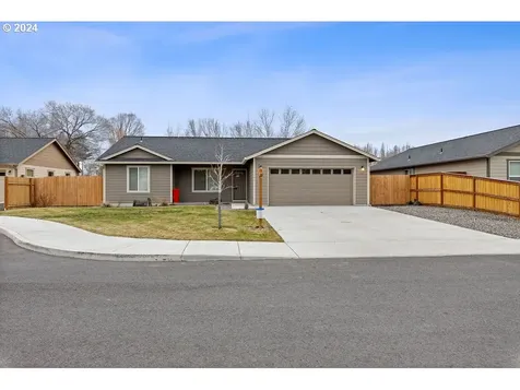 1068 Ne Crista Court Prineville OR 97754