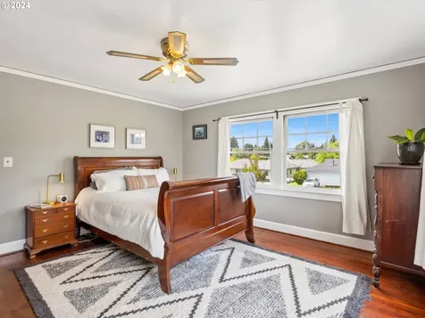 375 E Dartmouth Street Gladstone OR 97027