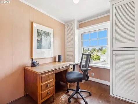 375 E Dartmouth Street Gladstone OR 97027