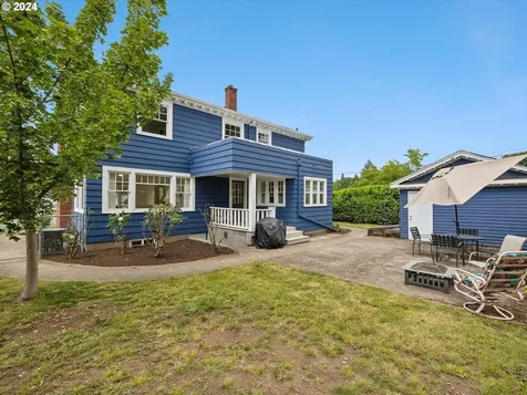 375 E Dartmouth Street Gladstone OR 97027