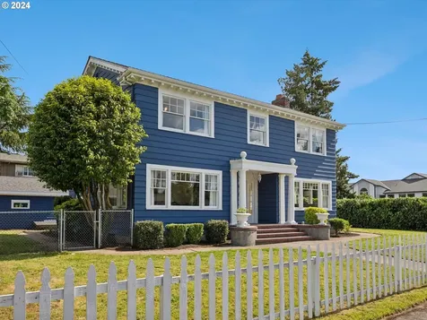 375 E Dartmouth Street Gladstone OR 97027