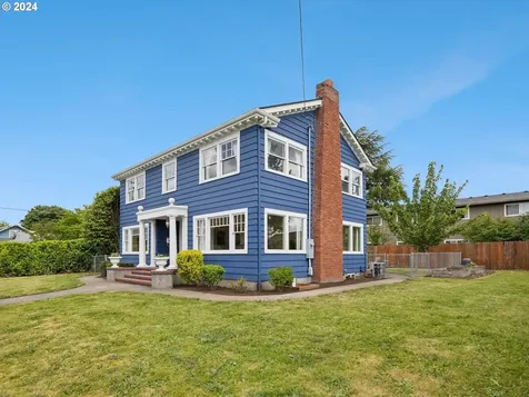 375 E Dartmouth Street Gladstone OR 97027
