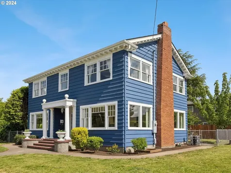 375 E Dartmouth Street Gladstone OR 97027