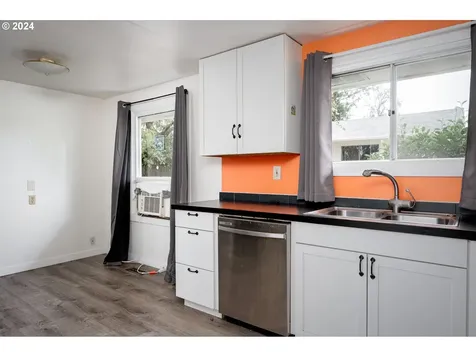 13135 Se Mill Street Portland OR 97233