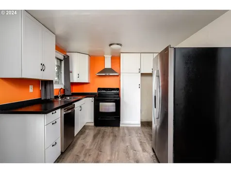13135 Se Mill Street Portland OR 97233