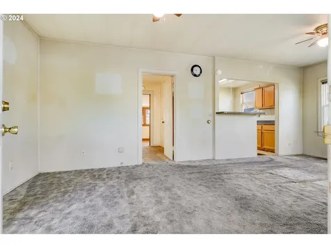 8244 NE Multnomah Street Portland OR 97220