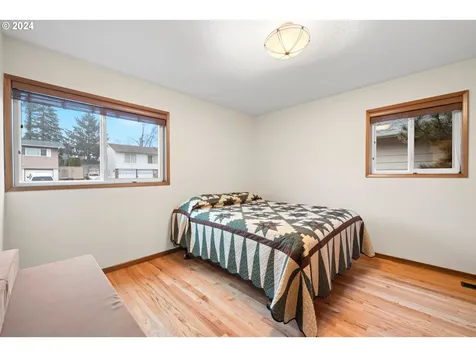 14221 NE Rose Parkway Portland OR 97230