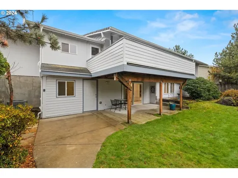14221 NE Rose Parkway Portland OR 97230