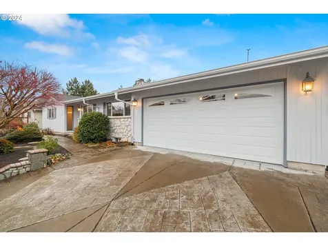 14221 NE Rose Parkway Portland OR 97230