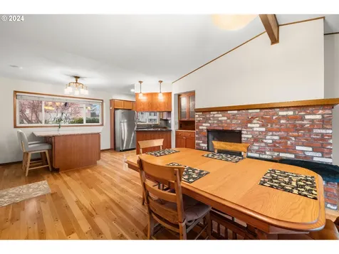 14221 NE Rose Parkway Portland OR 97230