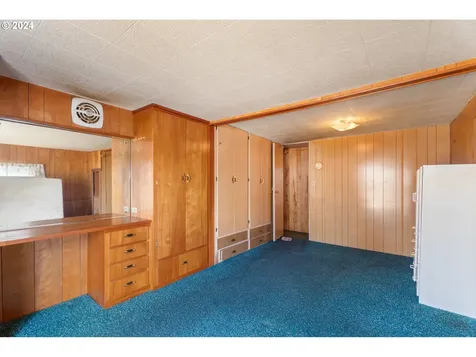 300 Ridings Avenue Molalla OR 97038