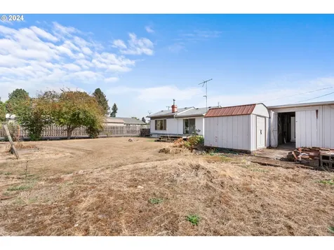 300 Ridings Avenue Molalla OR 97038