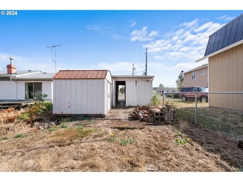 300 Ridings Avenue Molalla OR 97038