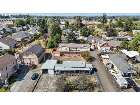 300 Ridings Avenue Molalla OR 97038