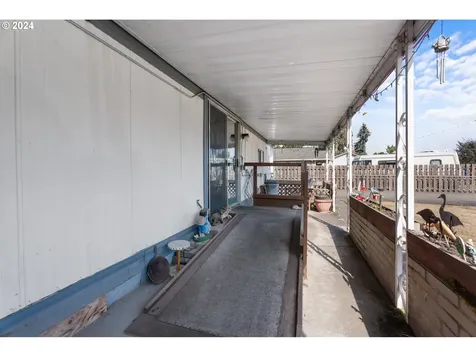 300 Ridings Avenue Molalla OR 97038