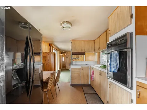 300 Ridings Avenue Molalla OR 97038