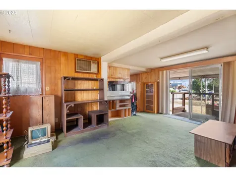 300 Ridings Avenue Molalla OR 97038
