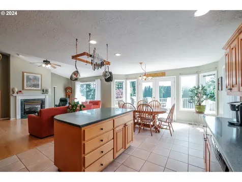 4050 Mandy Avenue SE Salem OR 97302
