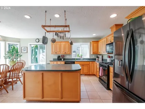 4050 Mandy Avenue SE Salem OR 97302