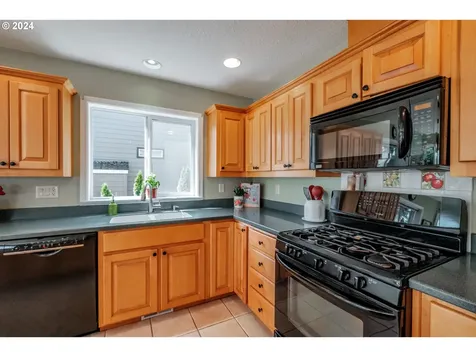 4050 Mandy Avenue SE Salem OR 97302