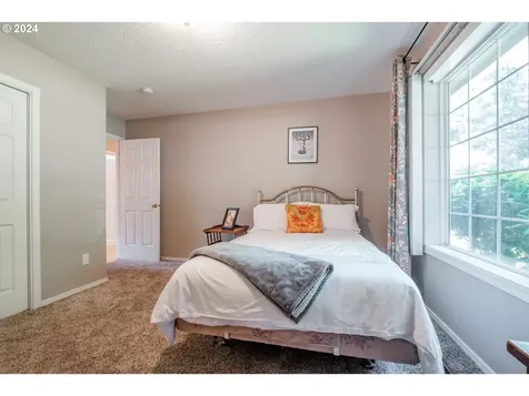 4050 Mandy Avenue SE Salem OR 97302