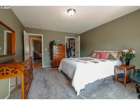 4050 Mandy Avenue SE Salem OR 97302