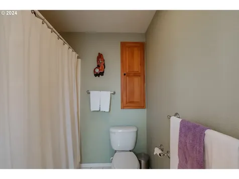 4050 Mandy Avenue SE Salem OR 97302