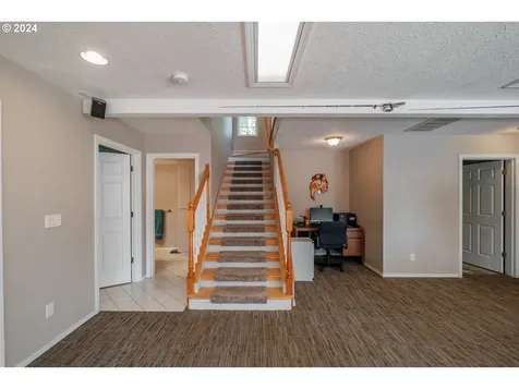 4050 Mandy Avenue SE Salem OR 97302
