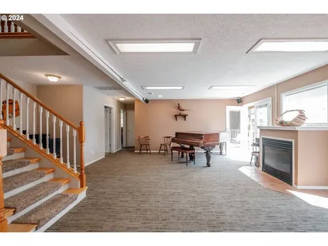 4050 Mandy Avenue SE Salem OR 97302
