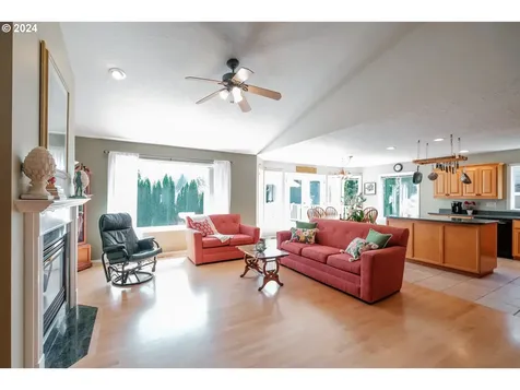 4050 Mandy Avenue SE Salem OR 97302