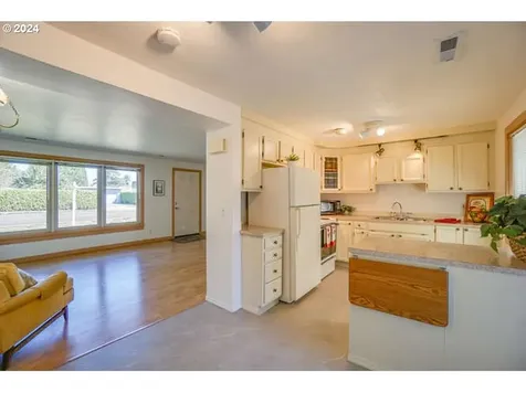 1941 Ne Birch Street Camas WA 98607