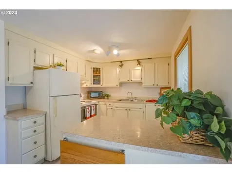 1941 Ne Birch Street Camas WA 98607