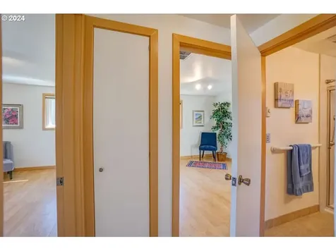 1941 Ne Birch Street Camas WA 98607