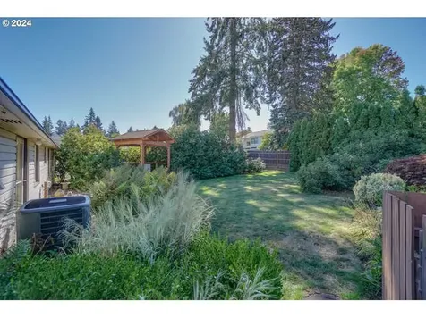 1941 Ne Birch Street Camas WA 98607