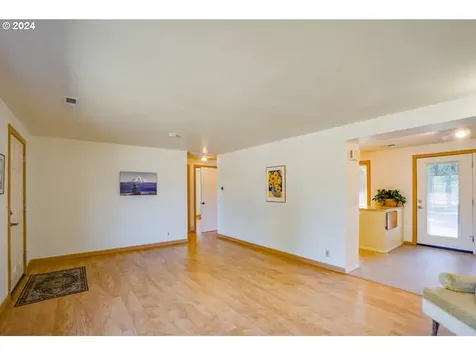 1941 Ne Birch Street Camas WA 98607