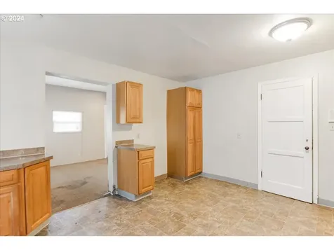 5440 NE 35th Avenue Portland OR 97211