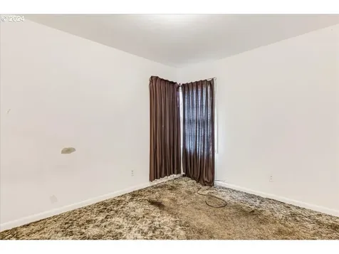 5440 NE 35th Avenue Portland OR 97211