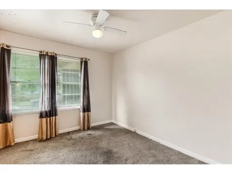 5440 NE 35th Avenue Portland OR 97211