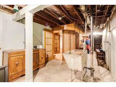 5440 NE 35th Avenue Portland OR 97211