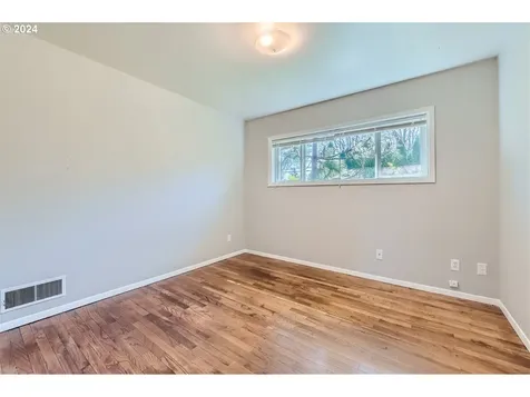16441 Se Main Street Portland OR 97233