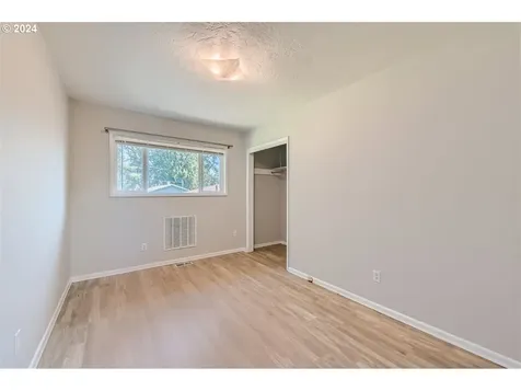 16441 Se Main Street Portland OR 97233